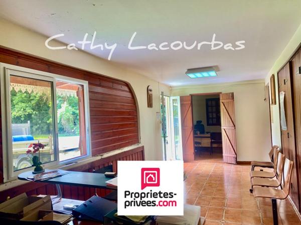 Maison à rénover sur 5000 M² de terrain constructible - Pointe Noire