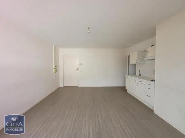 Appartement à louer 2 pièces 37.65m² Tours (37000)