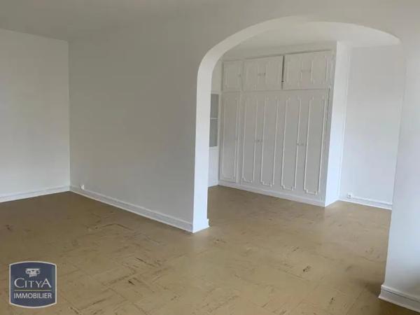 Appartement à louer 2 pièces 52.12m² Lyon (69008)