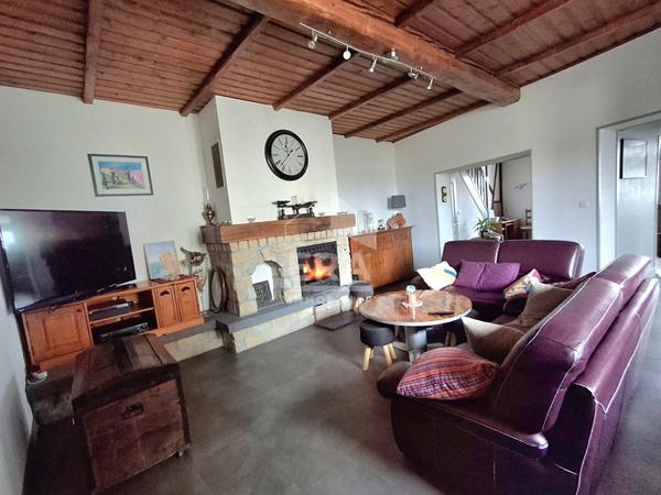 Maison de famille style corps de ferme Leforest 8 pièce(s) 205 m2