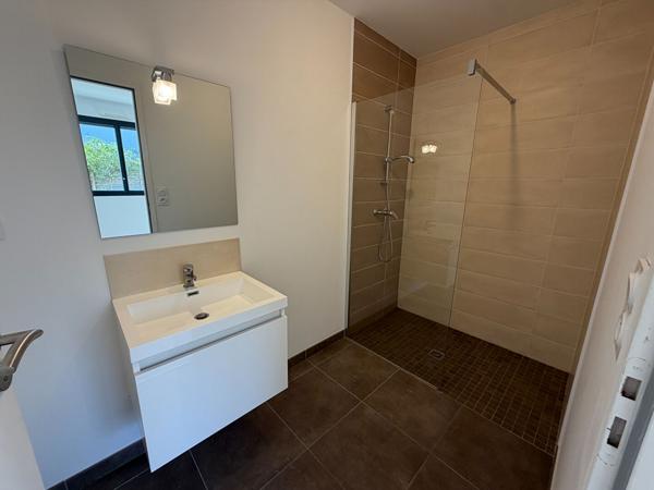 A louer - Maison T5 meublé avec terrasse, jardin et garage - Saint Barthélémy d'Anjou