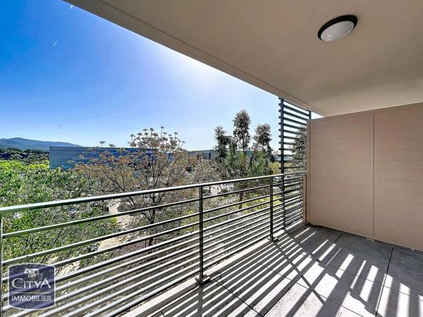 Appartement à vendre 3 pièces 62.32m² Fréjus (83600)