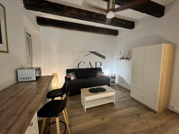 Marseille (13001) Beau studio meublé et rénové au cœur du Vieux-Port – Emplacement rare