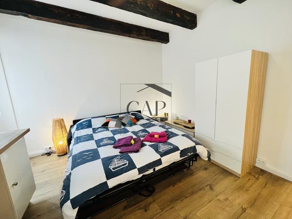 Marseille (13001) Beau studio meublé et rénové au cœur du Vieux-Port – Emplacement rare