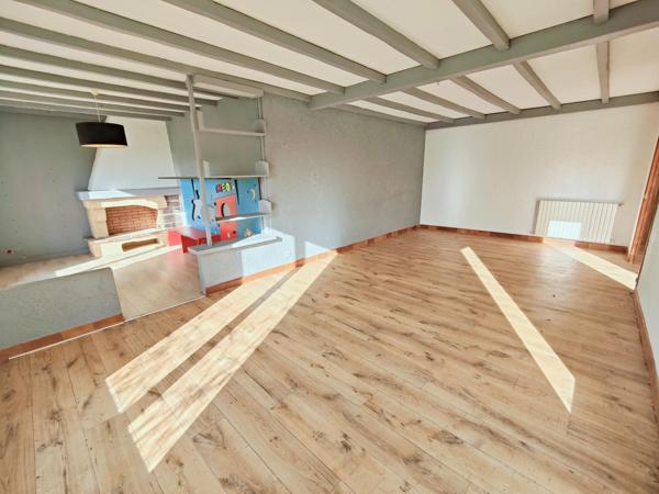 4400 m² constructibles + maison piscine garage