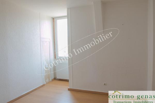 Appartement en Duplex 7 Pièces (5 Chambres) environ 129m² avec Jardin à Le Pont-de-Beauvoisin 38480