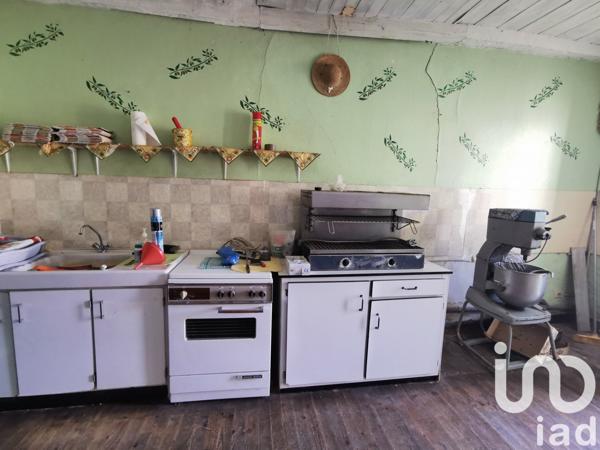 Maison 3 pièces de 67 m² à Ploëzal (22260)