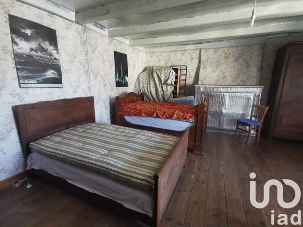 Maison 3 pièces de 67 m² à Ploëzal (22260)