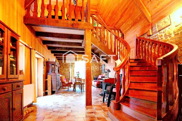 Longère gardant le charme et l'ancien, au calme.