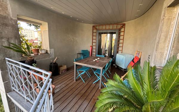 Appartement à vendre    7 pièces • 252 m2 Pau