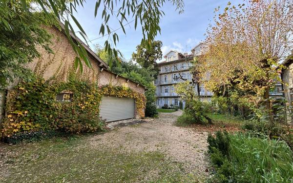 Appartement à vendre    7 pièces • 252 m2 Pau