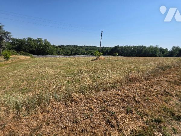 À vendre – 4 terrains à bâtir à Damazan