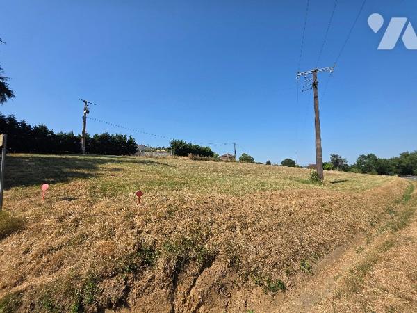 À vendre – 4 terrains à bâtir à Damazan
