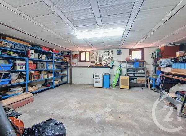 Maison à vendre  4 pièces - 122 m 2   BAHO  - 66