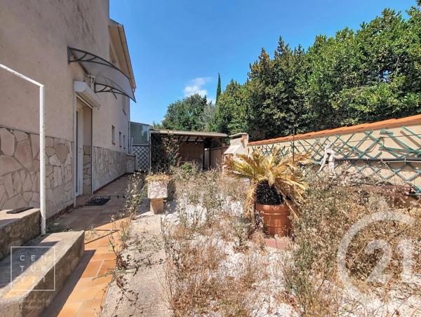 Maison à vendre  4 pièces - 122 m 2   BAHO  - 66