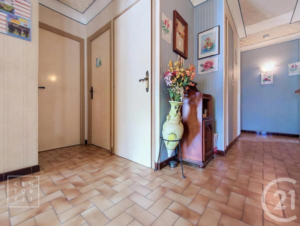 Maison à vendre  4 pièces - 122 m 2   BAHO  - 66