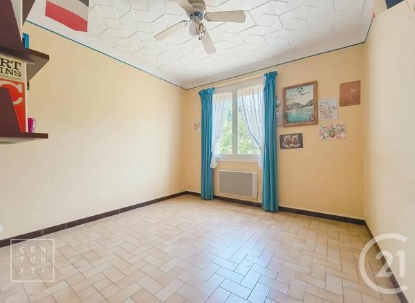Maison à vendre  4 pièces - 122 m 2   BAHO  - 66
