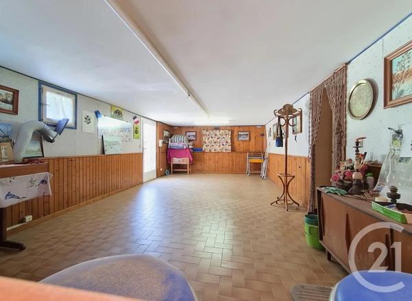 Maison à vendre  4 pièces - 122 m 2   BAHO  - 66