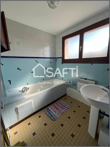 Immeuble de 2 appartements et un hangar