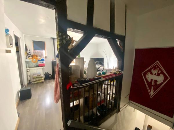 Appartement duplex T3 de 71M2 totalement rénové avec terrasse/cour à vendre centre historique de SAINT SEVER (40)