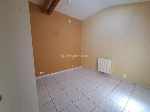 Location                                                      Appartement
                        
                     3 pièces                      56 m2                     à Carmaux