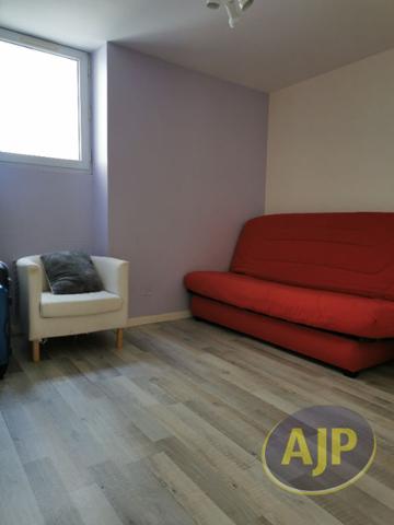 Location appartement Segre : 410 € - AJP Immobilier Segré