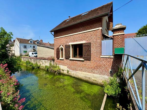 Vente                                                      Maison
                        
                     3 pièces                      55 m2                     à Chambly