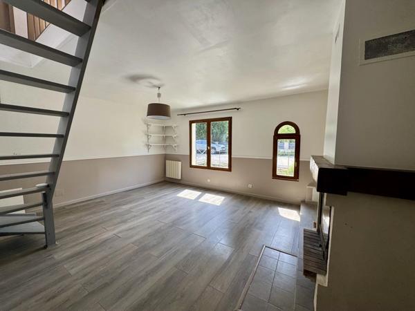 Vente                                                      Maison
                        
                     3 pièces                      55 m2                     à Chambly