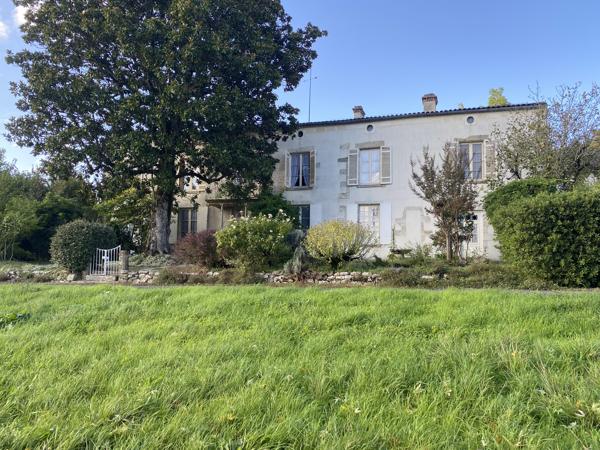 PROPRIETE – 2 MAISONS – DEPENDANCES