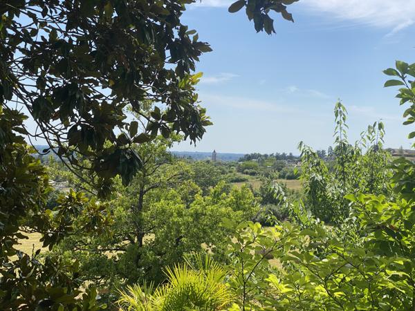 PROPRIETE – 2 MAISONS – DEPENDANCES