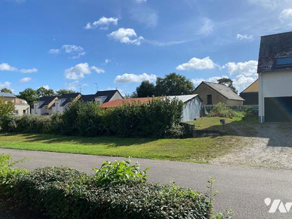 GOVEN CENTRE - EXCLUSIF - Longère de 132m²  à rafraichir sur vaste terrain de 1200m²