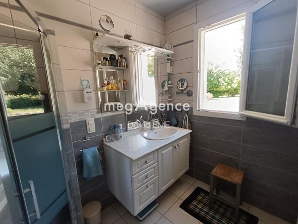 Maison à Aizenay, 85190 - 7 pièces 220m²
