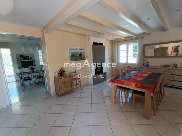 Maison à Aizenay, 85190 - 7 pièces 220m²