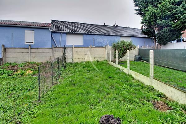 Maison 3 chambres avec jardin meublèe à Sin le Noble.