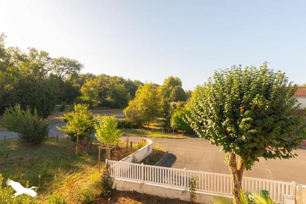 Maison 272 896 € Artigues-près-Bordeaux 4 p 105 m² DPE D