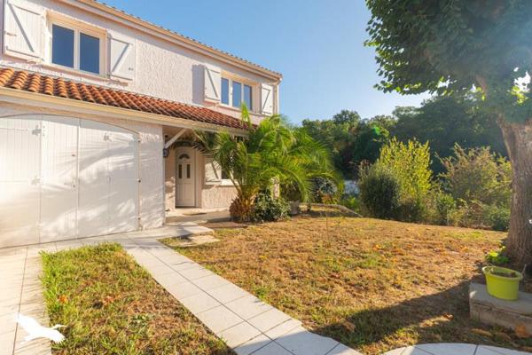Maison 272 896 € Artigues-près-Bordeaux 4 p 105 m² DPE D