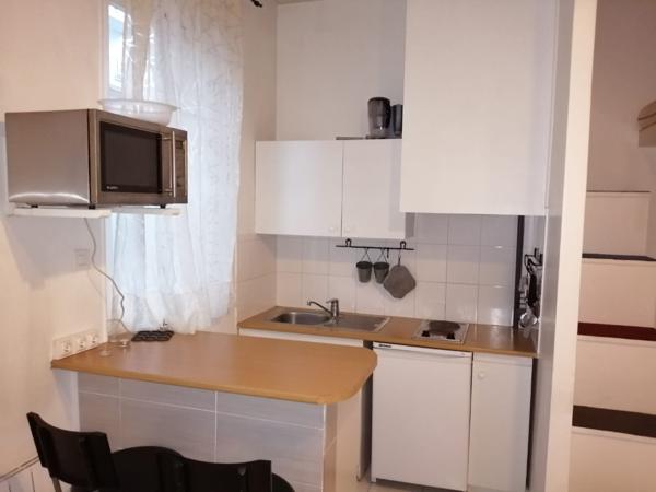 Location appartement Cachan - 1 pièce(s) - 19 m² - 820 €/mois