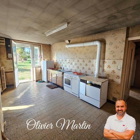 Propriété rare - Maison à rénover avec terrain de 10 hectares environ