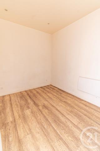 Immeuble à vendre  133 m2 LAVAL - 53