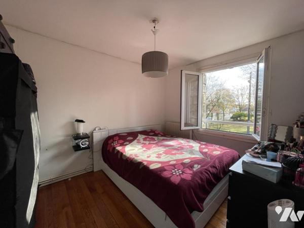 Maison avec jardin et garage