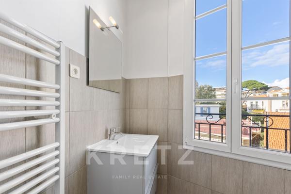 Appartement 3 pièces dernier étage Terrasse vue mer Cannes