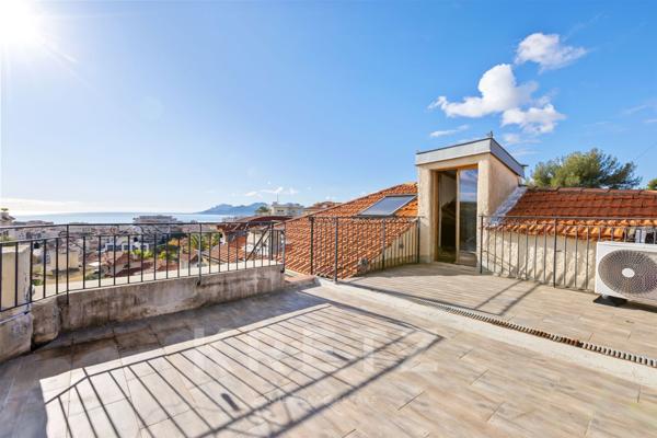 Appartement 3 pièces dernier étage Terrasse vue mer Cannes