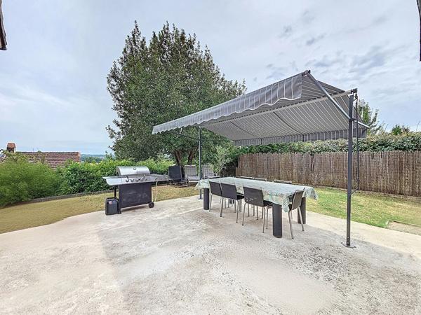 Exclusivité Nestenn. Grand maison familiale 6 pièces de 158m² sur un terrain arboré et piscinable de 700m²