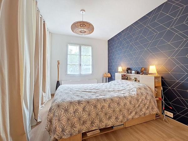 Exclusivité Nestenn. Grand maison familiale 6 pièces de 158m² sur un terrain arboré et piscinable de 700m²