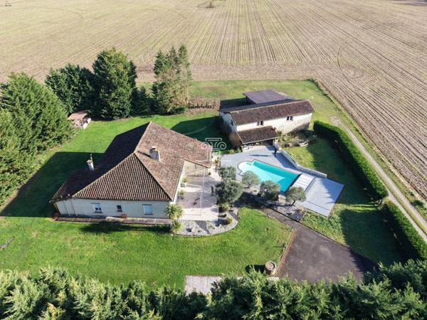 Gabarret (40310) MAISON T7 - 159M² EN CAMPAGNE AVEC DEPENDANCE, PISCINE, GARAGES ET JARDIN AUTOUR / PROCHE GABARRET