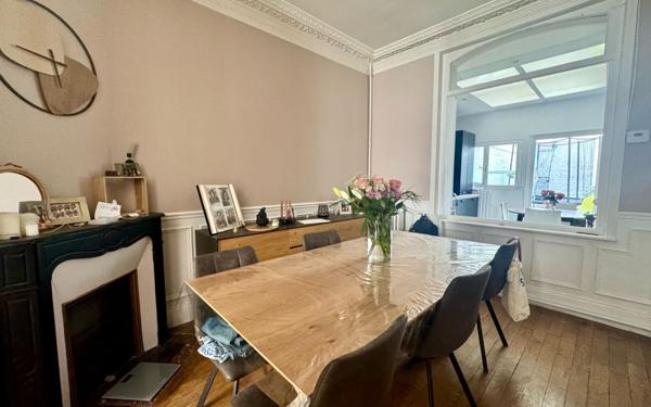 Maison à vendre    5 pièces • 122 m2 Saint-Quentin