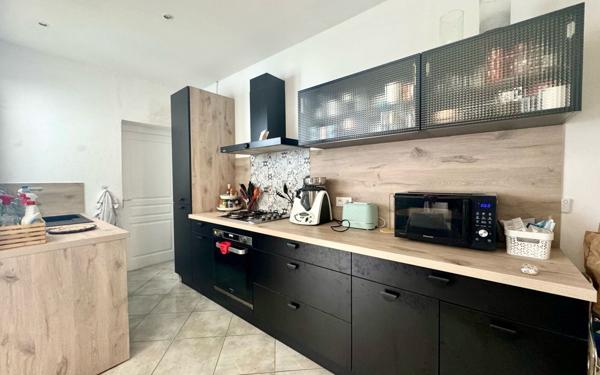 Maison à vendre    5 pièces • 122 m2 Saint-Quentin