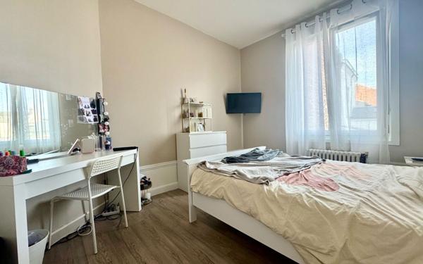 Maison à vendre    5 pièces • 122 m2 Saint-Quentin