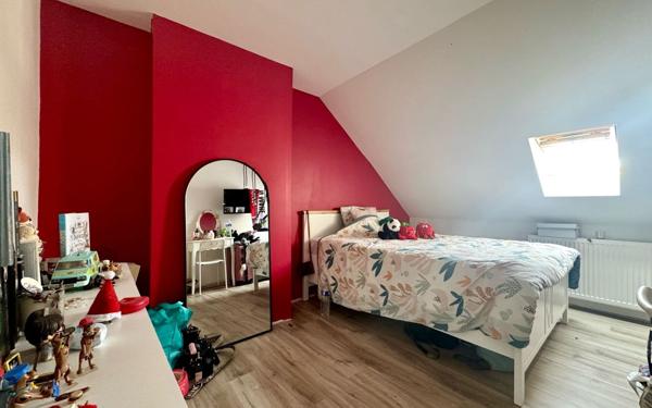 Maison à vendre    5 pièces • 122 m2 Saint-Quentin