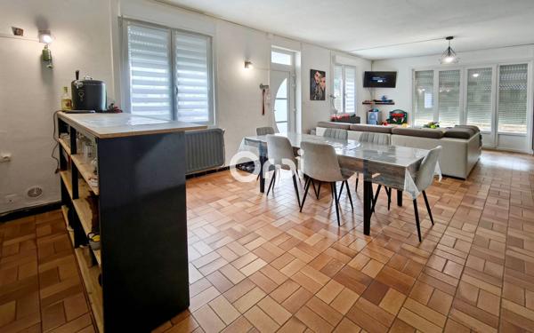 Maison à vendre    4 pièces •  Hautmont